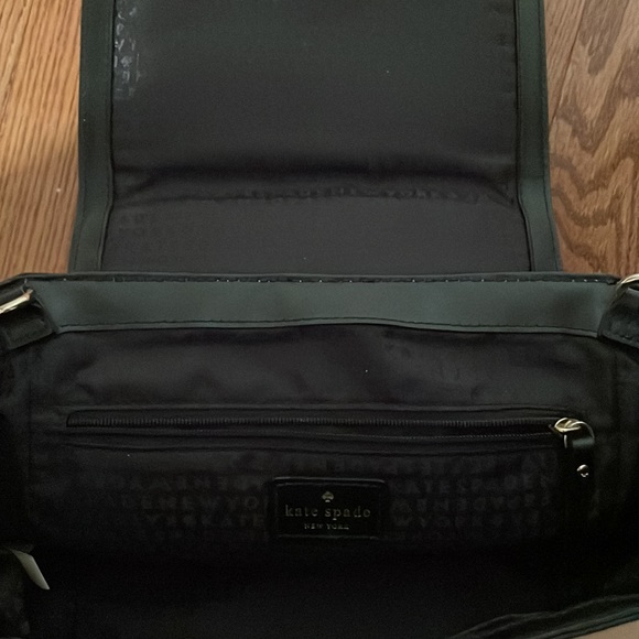 Kate Spade black and white contemporary bag - Picture 2 of 3